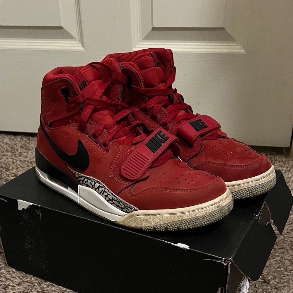 Jordan Legacy 312 'Toro
